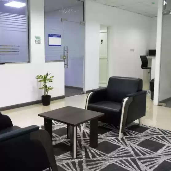 商业的 就绪物业 楼/楼 办公室  出租 在 萨德 , 多哈 #8936 - 1  image 